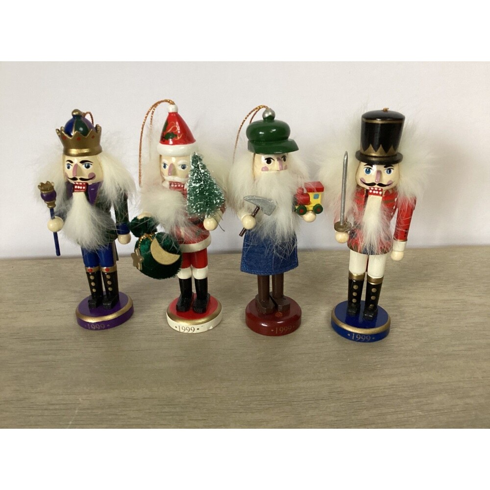 Ser 4 Garden Ridge Vintage Handmade Wooden Nutcracker Ornaments 1999 Boxed